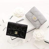 風水で「黒財布」はお金が貯まる!-意味や人気ブランド18選!