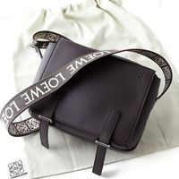 ハイブランドバッグを安く買える「メンズバッグ」人気図鑑!