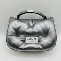 ガリアーノ退任!?今買っておくべき「マルジェラ名品集」!