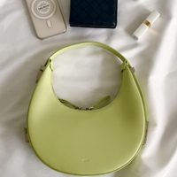 【韓国発OSOI(オソイ)】2025年に持ちたいハイセンスな“人気バッグ”