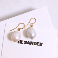 オケージョンに華やぐ「ジルサンダー」パールピアス #バイマのこれいいよ