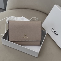 【長財布を卒業したい人必見!】フルラの大容量「二つ折り財布」がおすすめ♡