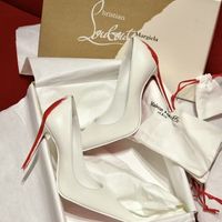 マルジェラ×ルブタンの『コラボシューズ』でこの春だれよりもオシャレな足元に!