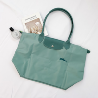 ハンドルが同系色でかわいい!ロンシャン・ルプリアージュ「グリーン」シリーズの魅力とは?種類の違いを解説!