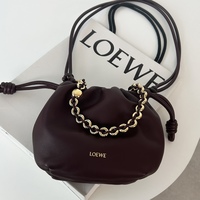 スペイン代表「LOEWE」の魅力とは。本物思考の人に推したい7つの定番バッグ