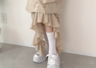 スカートに「スニーカー」はダサい?を徹底解説!-似合うスニーカー選び&コーデ術を