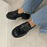 2万円台で口コミも◎!「コーチ」のローファーは上質&履きやすくて最強!