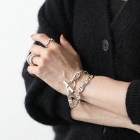 【一生ものジュエリー】30代が選ぶべきエルメスジュエリーとは?