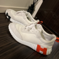 エルメスのスニーカーなぜ人気?大人の足元は『格』で魅せろ!