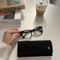 憧れ!シャネルのメガネが4万円台から叶う?-ロゴケース付きで大満足♪