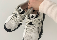 黒がアクセントになる“お洒落スニーカー”10選!