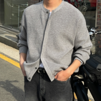 【メンズ】気温20度の服装完全ガイド!最高・最低気温別 快適&おしゃれコーデ