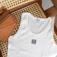 【レディース】おしゃれな「見せるタンクトップ」10選