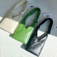 絶妙なサイズ感! MM6「ノットバッグ」がお洒落な人の間で話題 #バイマのこれいいよ