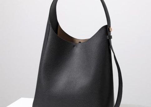 い*ご様 トリーバーチ、ロミー スモール ホーボーバッグ ブラック黒