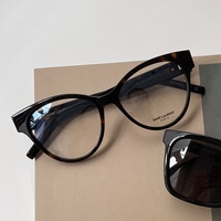 デキる男の顔を作る!会社員の勝負アイテムは「メガネ」で間違いない◎