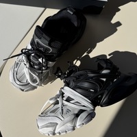 【海外限定】アディダス「XLG ランナー」の幻スニーカーをレビュー!