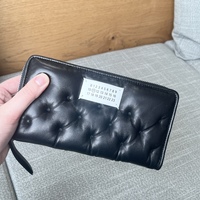 【2025年最新】大容量なのにスマート!メンズ長財布&二つ折り財布おすすめ10選