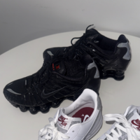 【足元で差がつく!】知っていれば損はなし、2025年後半のトレンドスニーカーとは?