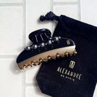 女性がもらって嬉しい「ヘアクリップ」人気14選!