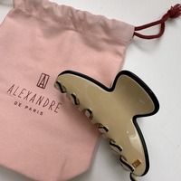 女性がもらって嬉しい「ヘアクリップ」人気14選!