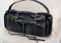 アクネの注目バッグ「マルチポケット」とは?魅力を徹底解説