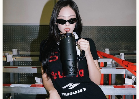 ランキング-【完売必至】BLACKPINK JENNIE×スタンレーのコラボが登場!なんとチャーム付き♡
