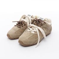 人気スニーカー新作も!【New Balance × Miu Miu】最新コレクション。