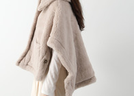  万能ケープ!マックスマーラの「ニューテルツォ」ならではの魅力とは