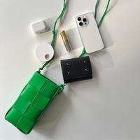 おしゃれママが持っている「スマホショルダー」人気ブランド9選!