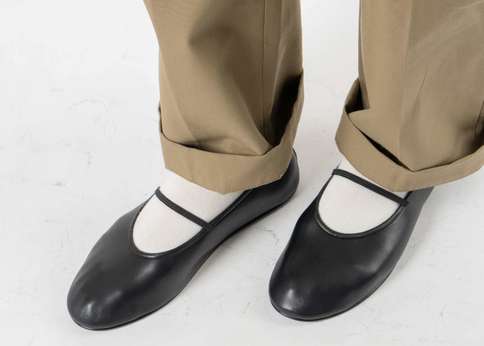 足元から始める贅沢 ― ザ・ロウのバレエシューズで上質な毎日を-STYLE HAUS