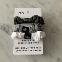 芸能人愛用!「ALO yoga(アロー)」は日本どこで買える?-アウターやおしゃれな人気アイテム総覧♪