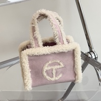 UGG×TELFARの冬アイテムがもこもこ可愛い♡《コラボバッグ・ブーツ・ウェア》