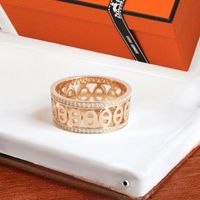 「人と被らない」エルメス。知る人ぞ知る隠れた名品アクセサリー