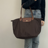 「軽くて折りたためる」ロンシャンバッグは、旅行に最適!