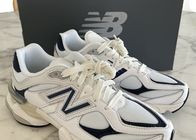 「子育てママ」の正解!公園でおしゃれと快適を両立する最強ニューバランス6選