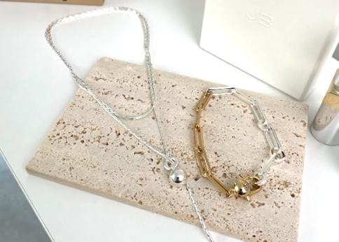 ランキング-高すぎないのにセンスがいい!押さえておきたいアクセサリーブランド23選