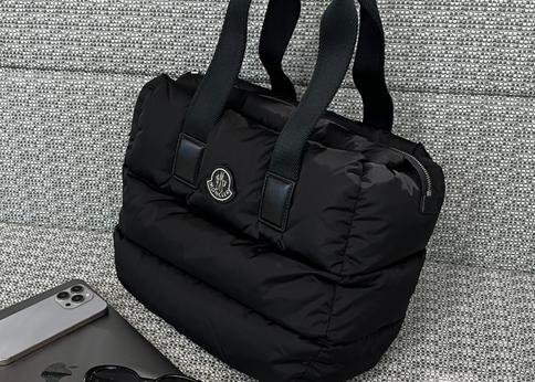 ランキング-ふっくらとしたボリューム感で魅せる、モンクレールの「CARADOC」トートバッグが可愛い! 