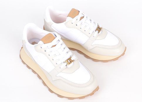 ランキング-綺麗め派の最強相棒!‟トッズのスニーカー”で叶える上品スタイル。