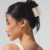 韓国ヘアアクセブランドheyep(ヘイップ)が人気上昇中〈髪まわりから完成する“ムード美人”の法則〉