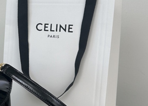 ランキング-柔らかく進化した──新生CELINE〈Soft Triomphe Besace〉が名品すぎる!
