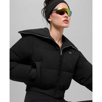 【サイズ感レビュー】「ALO Yoga(アロー)」あったかアウター人気図鑑!