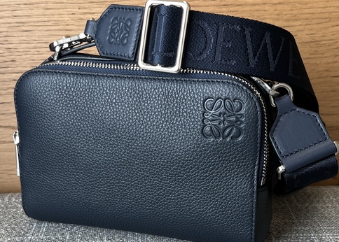 ランキング-通勤にも使える◎LOEWE(ロエベ)の「ショルダーバッグ」3選