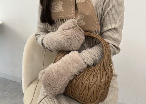 ランキング-《20代レディース》おしゃれな「手袋」人気ブランド19選!