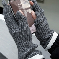 【メンズ】つけたまま操作できる「スマホ対応の手袋」おすすめ6選!