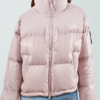 街でいちばん可愛いのはこれ♡ 韓国限定“THE NORTH FACE”ホワイトレーベルの最新ダウンが優勝!