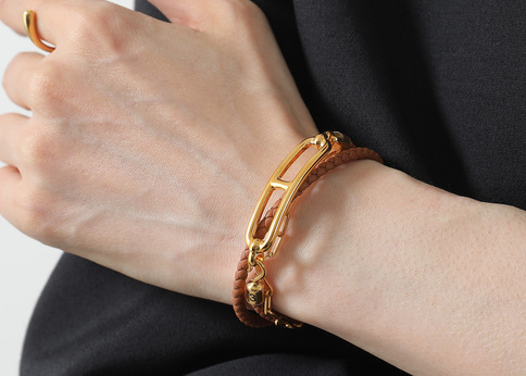 ランキング-《40代レディース》おしゃれな「ブレスレット」人気ブランド15選!