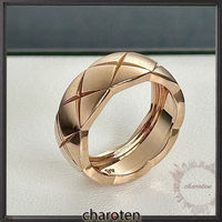 ユニクロダウンを5倍高見えさせる!“組み合わせ”アイテム図鑑。