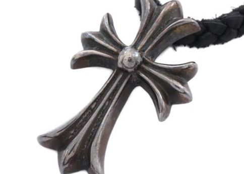 ランキング-クロムハーツなぜ高い!?職人技と哲学を知るブランドストーリーの深掘り&おすすめアイテム紹介!