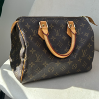 「ヴィンテージ」の意味とは?-アンティーク・レトロとの違い、主要分野での定義を徹底解説